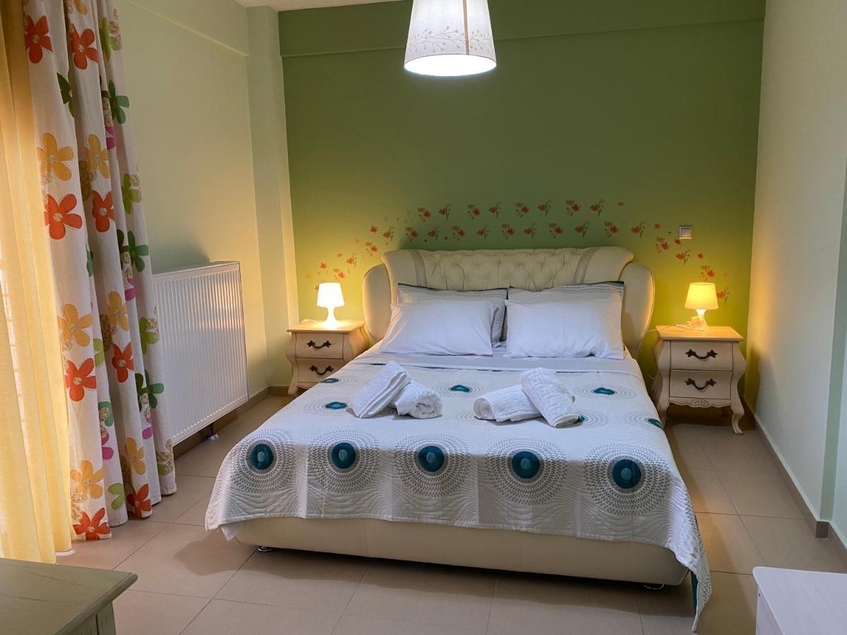 Luxury Apartment In The Center Edessa Esterno foto