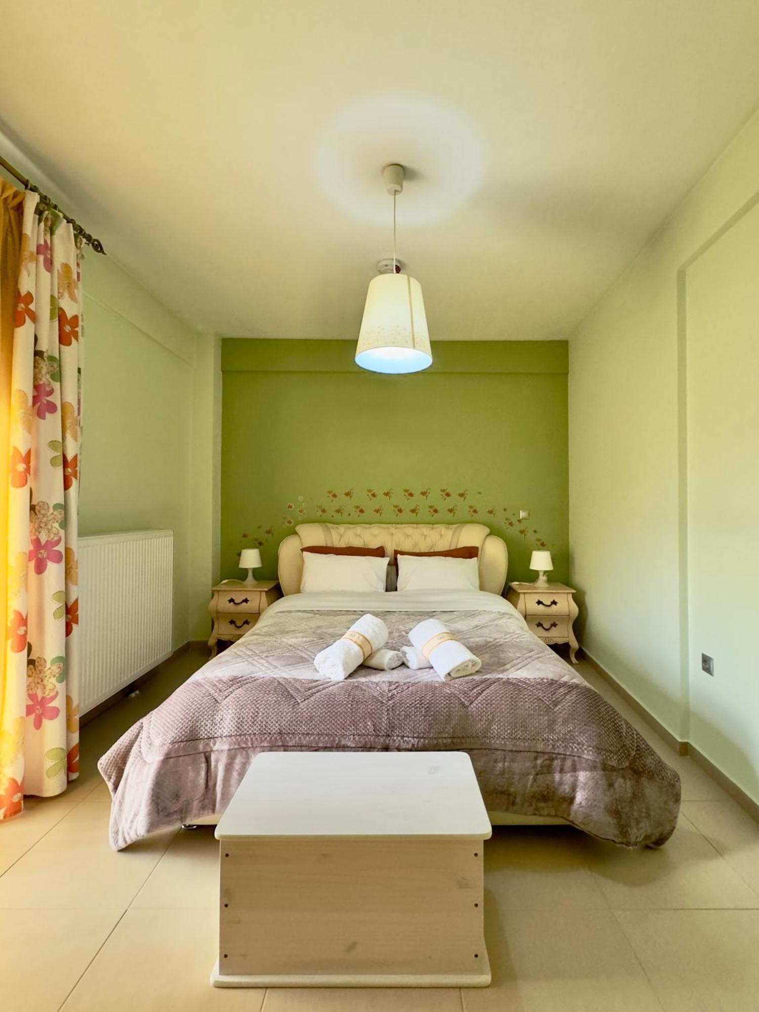 Luxury Apartment In The Center Edessa Esterno foto